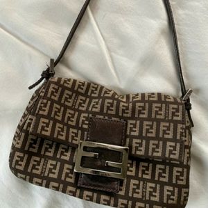 🛑SOLD🛑 Fendi Baguette